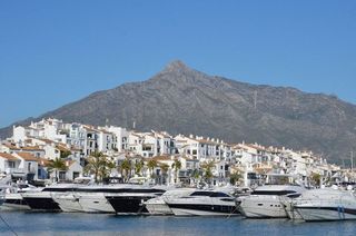Local comercial en alquiler en Puerto Banús en Marbella