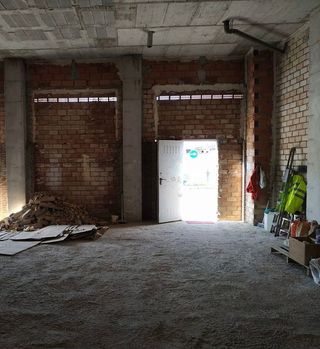 Local comercial en alquiler en Albolote