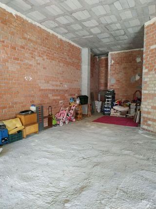 Local comercial en alquiler en Albolote