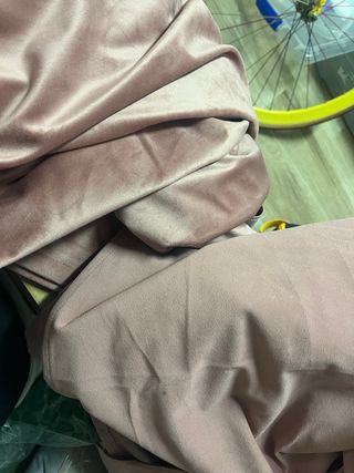Cortina de terciopelo rosa