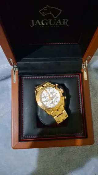 Reloj Jaguar Dorado