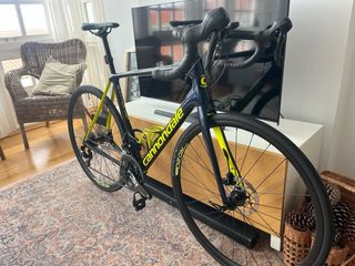 Bicicleta Carretera Cannondale Synapse Carbono