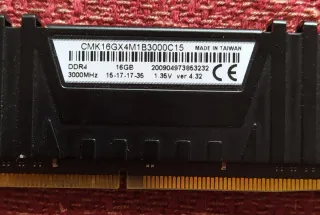DDR4 16GB 3000MHz CL15 Corsair Vengeance LPX