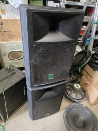 Altavoces Solton Activos Negros