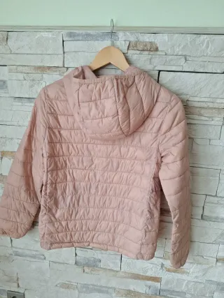Cazadora acolchada rosa PULL&BEAR