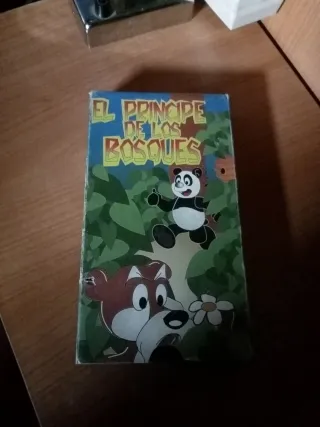 Lote 4 VHS: Banjo, Caperucita Roja, Spice Girls