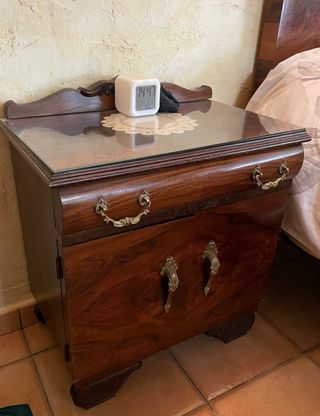 Dormitorio clásico antiguo