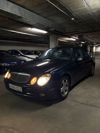 Mercedes-Benz Clase E270 Avangard