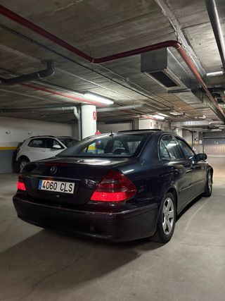 Mercedes-Benz Clase E270 Avangard