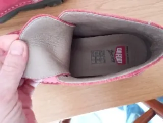 Botines rojos con cordones