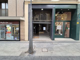 Local comercial en venta en Centro en Almería