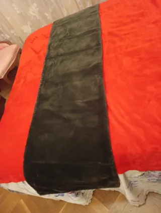 Estola piel sintética gris oscura