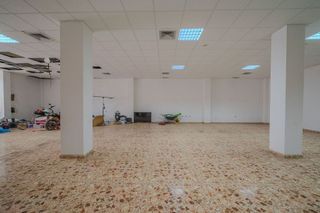 Local comercial en venta en Vecindario norte-Cruce Sardina en Santa Lucía de Tirajana