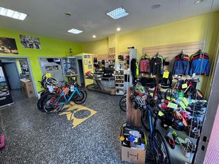 Local comercial en venta en El Parque - Zapatón en Torrelavega