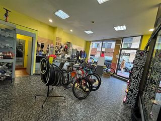 Local comercial en venta en El Parque - Zapatón en Torrelavega