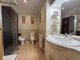 Piso en venta en Universidad en Ávila