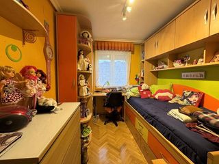 Piso en venta en Universidad en Ávila