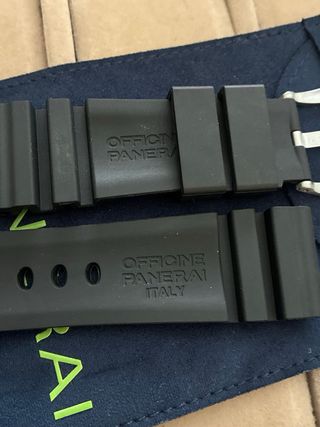 Correa Panerai Negra y Plateada