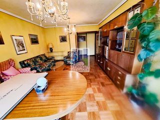 Piso en venta en Zona Sur en Burgos