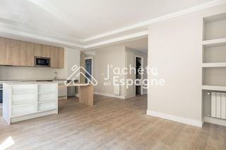 Piso en venta en Bellas Vistas en Madrid