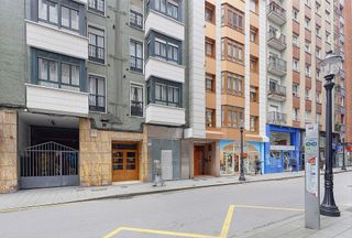 Piso en venta en La Arena en Gijón