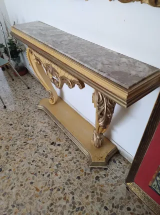 Consola recibidor mármol y madera dorada