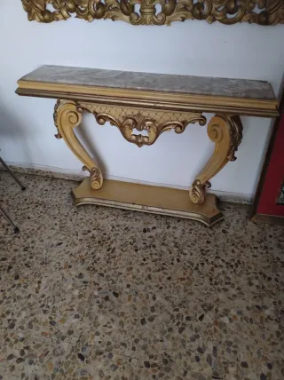 Consola recibidor mármol y madera dorada