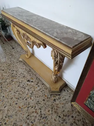 Consola recibidor mármol y madera dorada