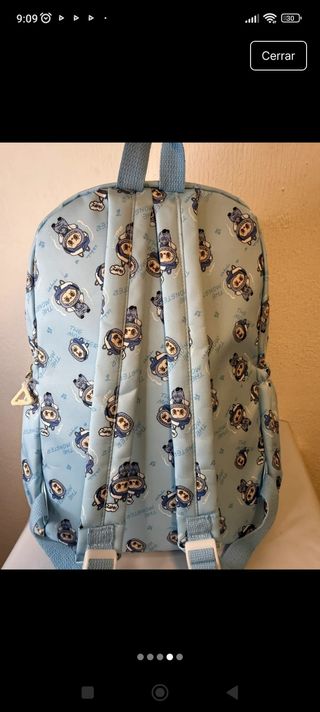 Mochila azul con estampado de personaje