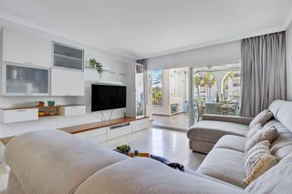 Piso en venta en Playamar en Torremolinos