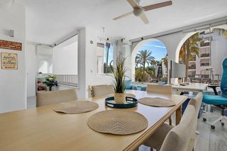 Piso en venta en Playamar en Torremolinos