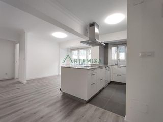 Piso en venta en Centro en Ferrol