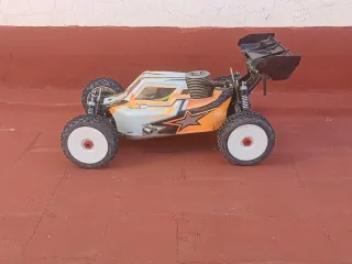 Coche RC Nitro Motor Potente. con ruedas nuevas