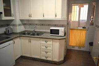 Piso en venta en La Goleta - San Felipe Neri en Málaga