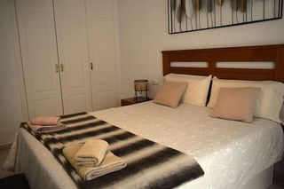 Piso en venta en La Goleta - San Felipe Neri en Málaga