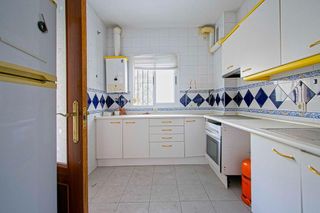 Piso en venta en Colores - Entreparques en Sevilla