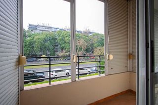 Piso en venta en Colores - Entreparques en Sevilla