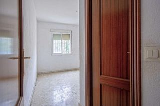 Piso en venta en Colores - Entreparques en Sevilla