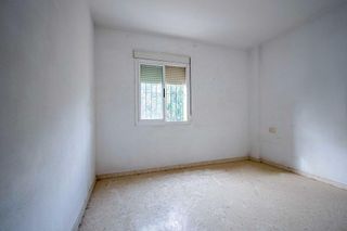 Piso en venta en Colores - Entreparques en Sevilla