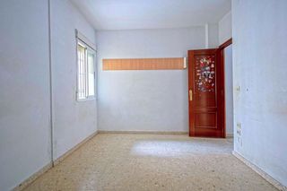 Piso en venta en Colores - Entreparques en Sevilla