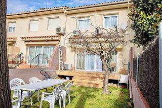 Casa adosada en venta en Domeny - Fontajau - Taialà en Girona