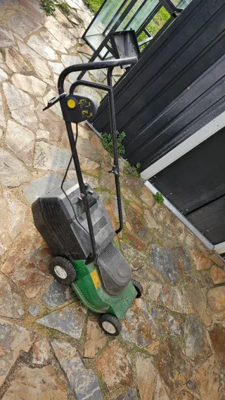 Cortacésped Eléctrico Toro