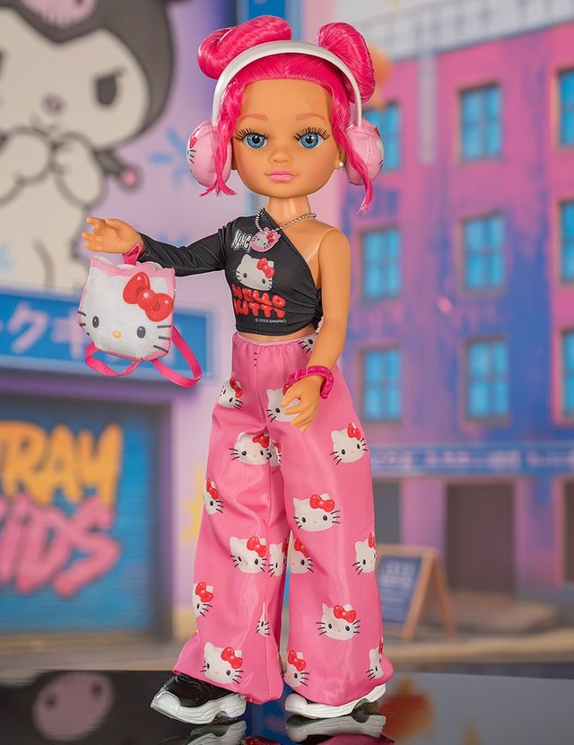 NANCY HELLO KITTY 45cm FASHION Famosa A ESTRENAR