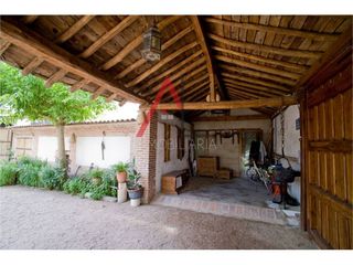 Chalet en venta en Santiuste de San Juan Bautista