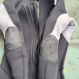 Neopreno Tribord con capucha Talla M