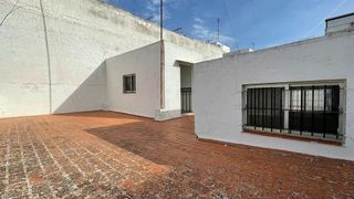 Chalet en venta en La Banda - Campo de Fútbol en Chiclana de la Frontera