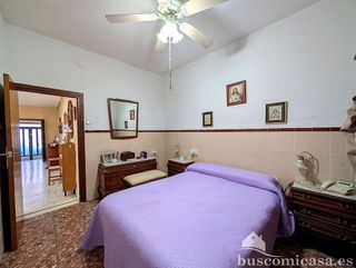 Chalet en venta en Linares