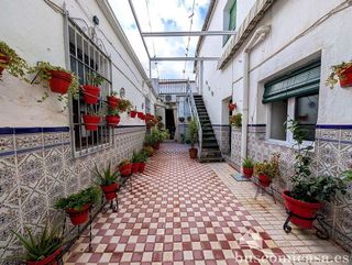 Chalet en venta en Linares