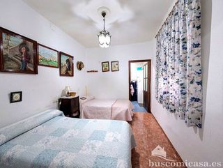 Chalet en venta en Linares