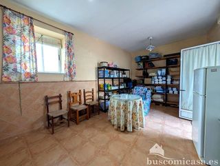 Chalet en venta en Linares